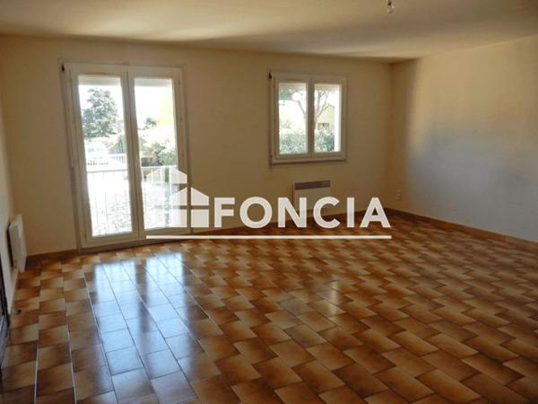 Location Appartement 3 pièces 92.9 m² - RDC Narbonne 11100