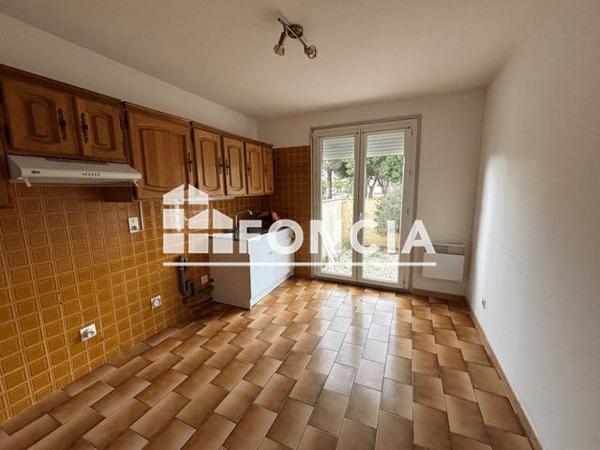 Location Appartement 3 pièces 92.9 m² - RDC Narbonne 11100