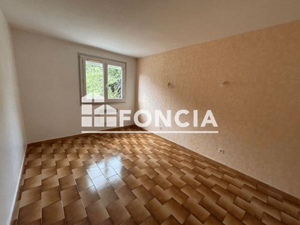 Location Appartement 3 pièces 92.9 m² - RDC Narbonne 11100