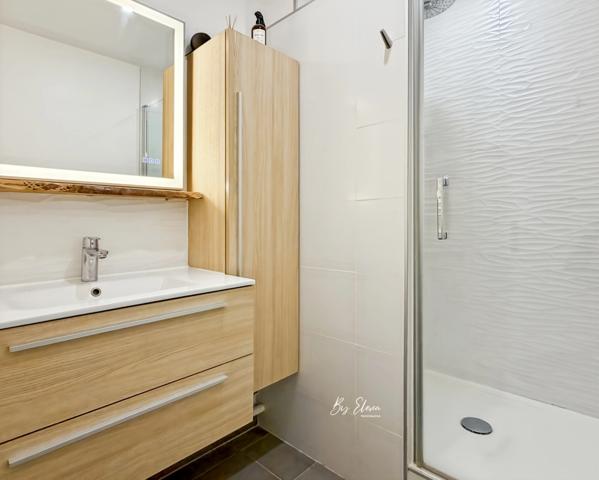 Maison de ville au style actuel – 4 chambres – Jardin sans vis-à-vis – Bussy-Saint-Georges (77), proche Golf et à pied de tout – RER A à 10 minutes