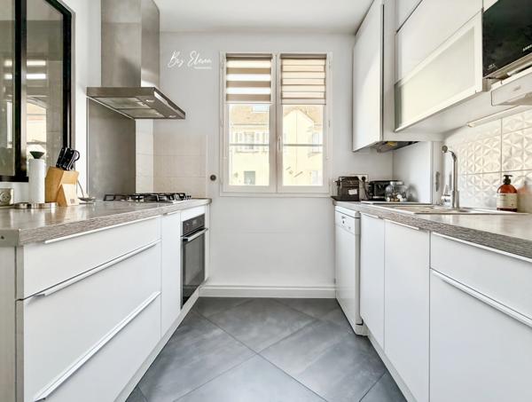 Maison de ville au style actuel – 4 chambres – Jardin sans vis-à-vis – Bussy-Saint-Georges (77), proche Golf et à pied de tout – RER A à 10 minutes