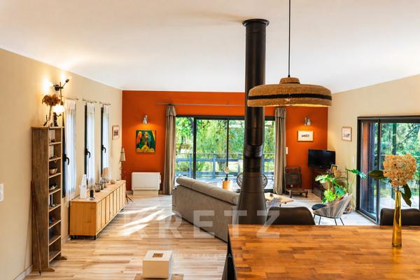 AU COEUR DES VIGNOBLES DE PATRIMONIO – PROPRIÉTÉ DE CHARME AVEC DEUX VILLAS ET PISCINE