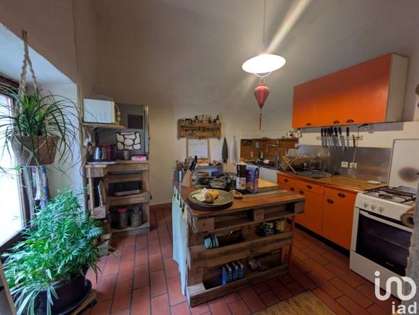 Appartement 3 pièces de 68 m² à Villelaure (84530)