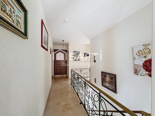 Propriété avec piscine de 200 m² au cœur de Châteauneuf-sur-Charente