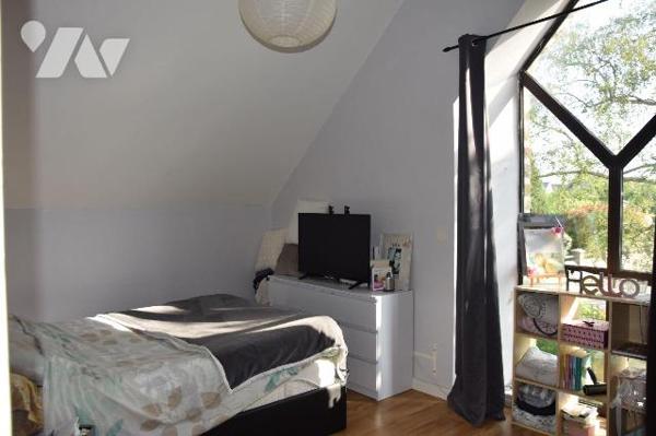 LA BAZOGE MONTPINCON- Ensemble immobilier loués de 3 logements. 

Un ensemble de 3 logements ...