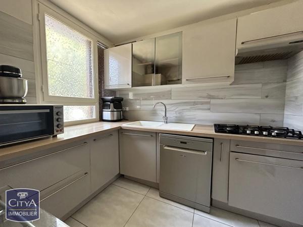 Appartement à vendre 5 pièces 89.22m² Saint-Jean-de-la-Ruelle (45140)