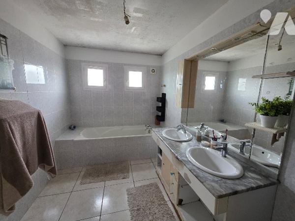 À vendre – Immeuble de rapport avec 2 logements loués – FAUILLET 47400