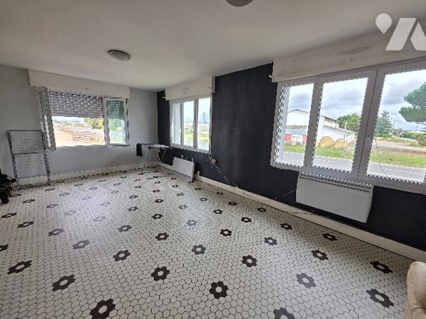 À vendre – Immeuble de rapport avec 2 logements loués – FAUILLET 47400