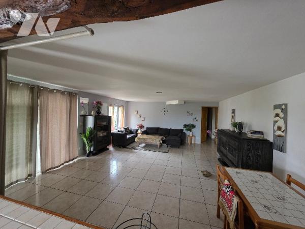 À vendre – Immeuble de rapport avec 2 logements loués – FAUILLET 47400