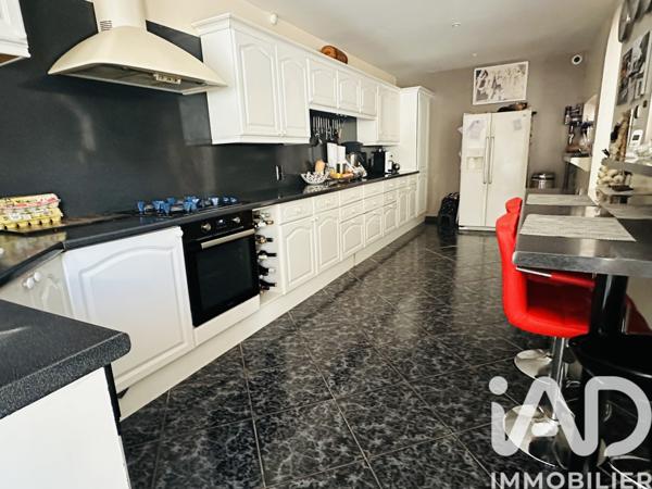 Maison à vendre 15 pièces 368 m² La Bourboule