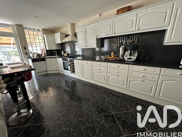 Maison à vendre 15 pièces 368 m² La Bourboule