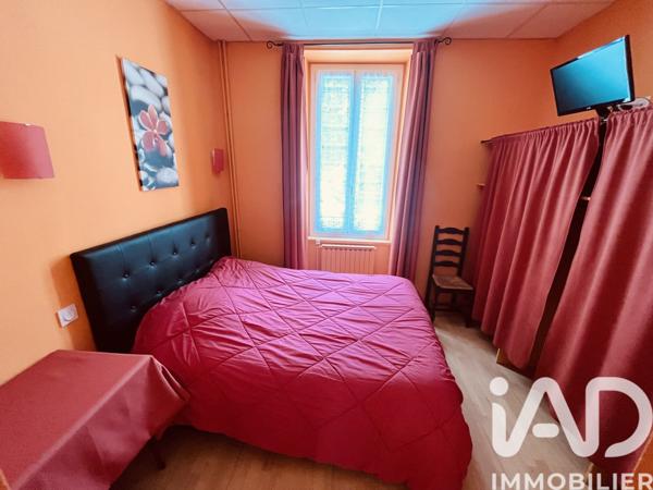 Maison à vendre 15 pièces 368 m² La Bourboule