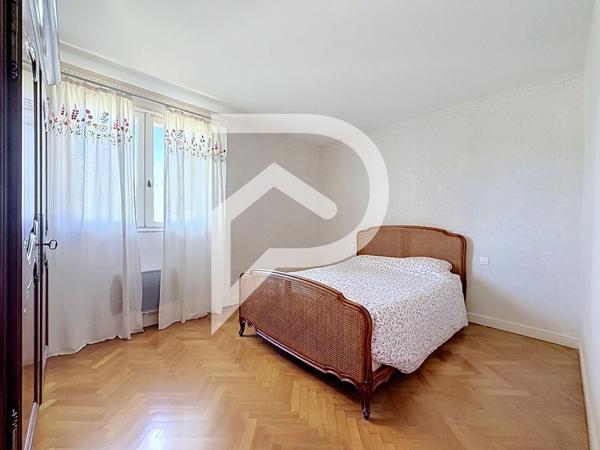 Maison 5 pièces 186 m2