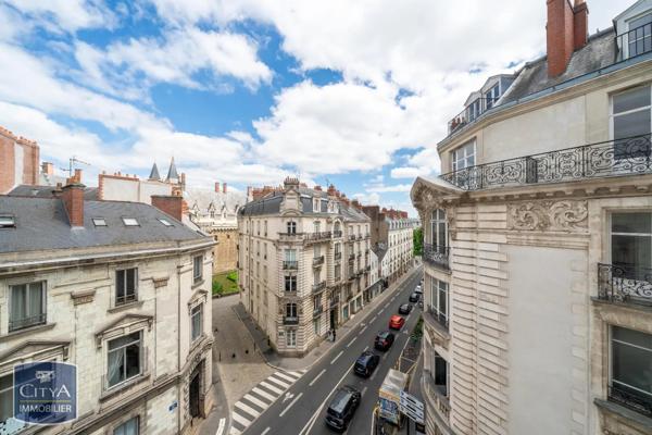 Vente appartement 4 pièces de 141.21m²