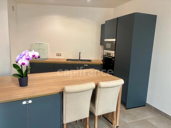 **Quartier de l’Eure** maison T4 de 90 m² avec stationnement clos et terrasse