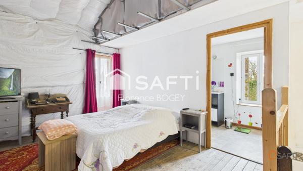 Le charme de l’ancien allié à la liberté de concevoir votre intérieur sur mesure.