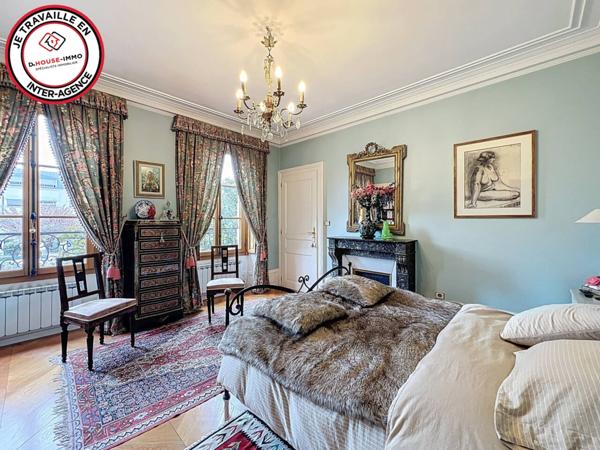 Maison à vendre 8 pièces de 201 m²