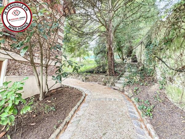 Maison à vendre 8 pièces de 201 m²