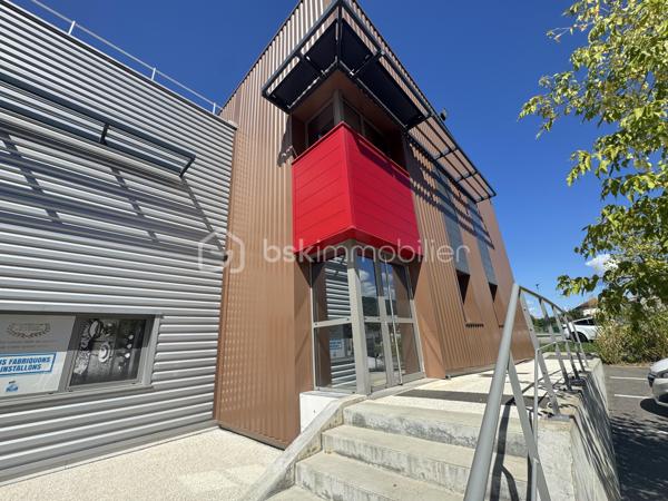 Local commercial de 341 m²