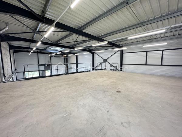Local commercial de 341 m²