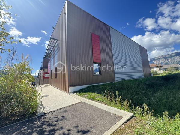 Local commercial de 341 m²