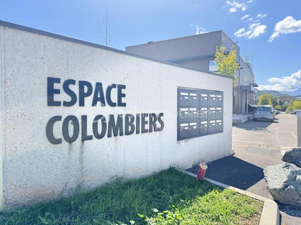 Local commercial de 341 m²