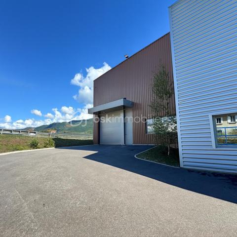 Local commercial de 341 m²