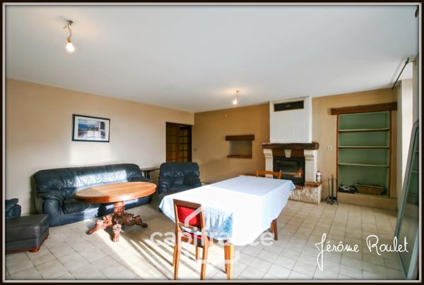 Maison en pierre à vendre 5 pièces 3 chambres Dépendances Terrain 1,5 ha Champigny-En-Rochereau (86)