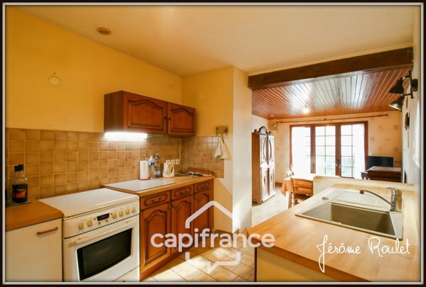 Maison en pierre à vendre 5 pièces 3 chambres Dépendances Terrain 1,5 ha Champigny-En-Rochereau (86)
