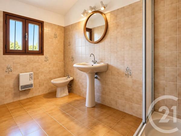 Maison à vendre  6 pièces - 135 m 2   LECCI  - 201