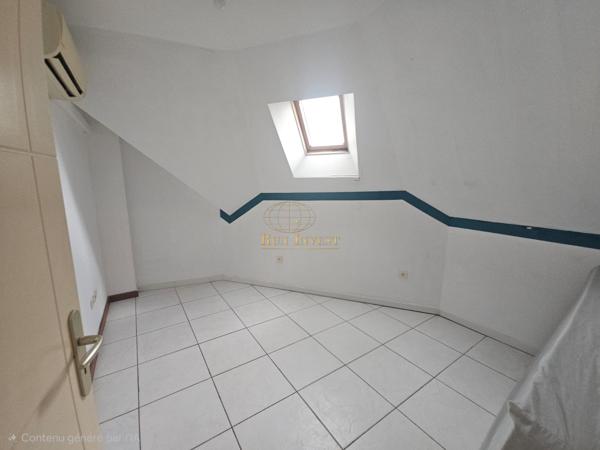 A louer appartement T3 à Sainte Marie secteur centre-ville