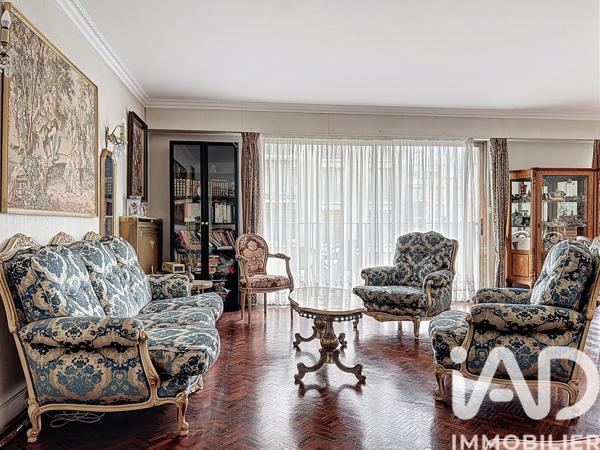 Appartement à vendre 5 pièces 116 m² Versailles
