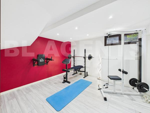 MAISON FAMILIALE EN TRES BON ETAT