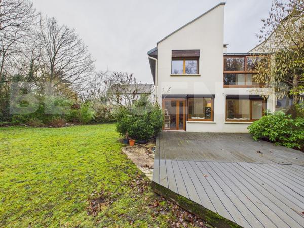 MAISON FAMILIALE EN TRES BON ETAT