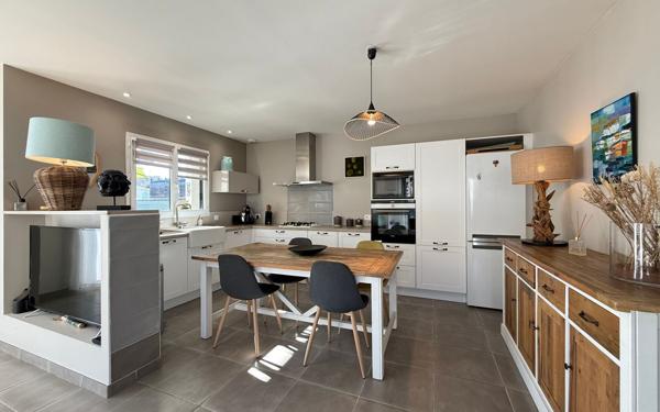 Maison à vendre    4 pièces •  Saint-Augustin