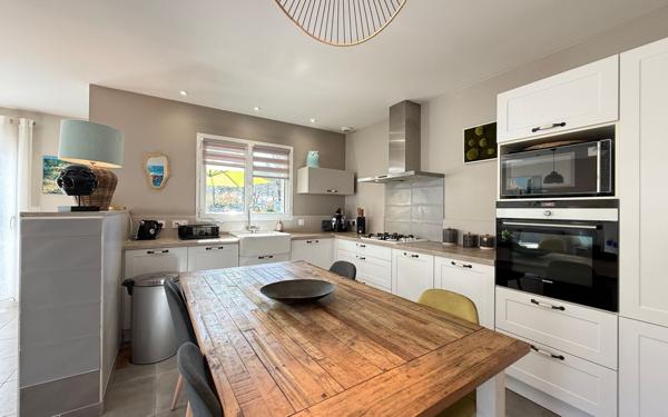 Maison à vendre    4 pièces •  Saint-Augustin