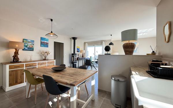 Maison à vendre    4 pièces •  Saint-Augustin