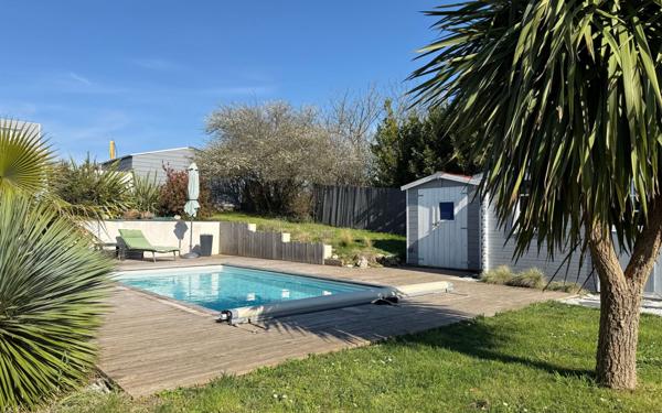 Maison à vendre    4 pièces •  Saint-Augustin