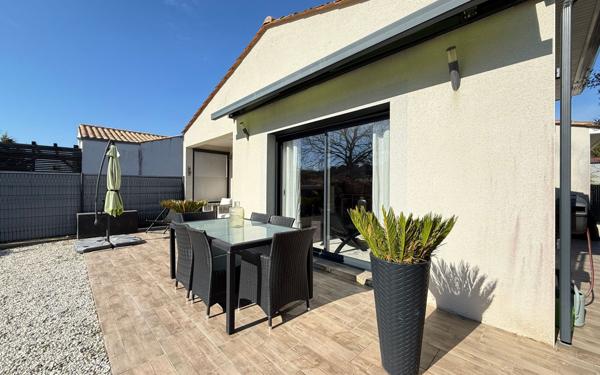 Maison à vendre    4 pièces •  Saint-Augustin