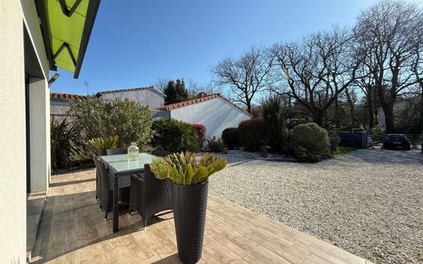 Maison à vendre    4 pièces •  Saint-Augustin