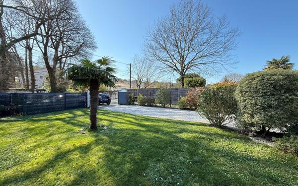 Maison à vendre    4 pièces •  Saint-Augustin