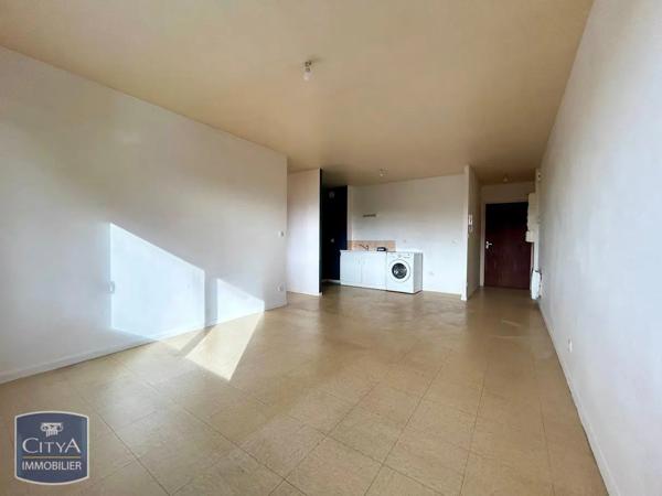 Appartement à louer 2 pièces 46.26m² Allonnes (72700)