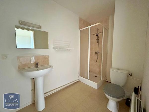 Appartement à louer 2 pièces 46.26m² Allonnes (72700)