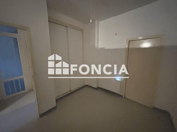 Location Studio 32 m² - 24 RUE PARCHEMINERIE Angers 49100