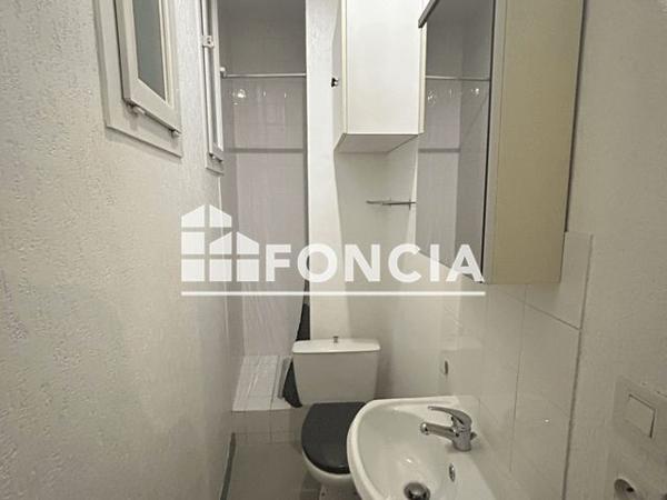 Location Studio 32 m² - 24 RUE PARCHEMINERIE Angers 49100