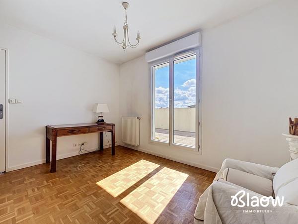 Appartement T3 toit-terrasse à vendre à Meyzieu