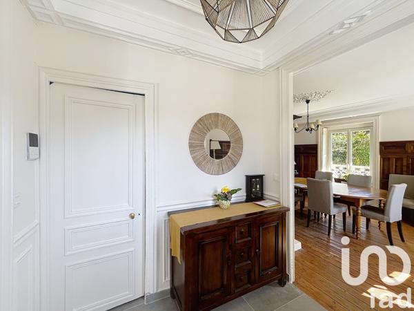 Maison à vendre 14 pièces 230 m² Montmorency