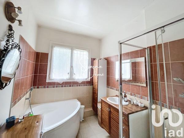 Maison à vendre 14 pièces 230 m² Montmorency