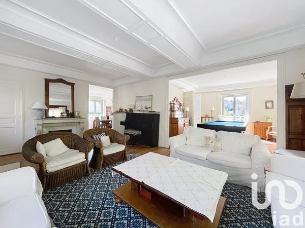 Maison à vendre 14 pièces 230 m² Montmorency