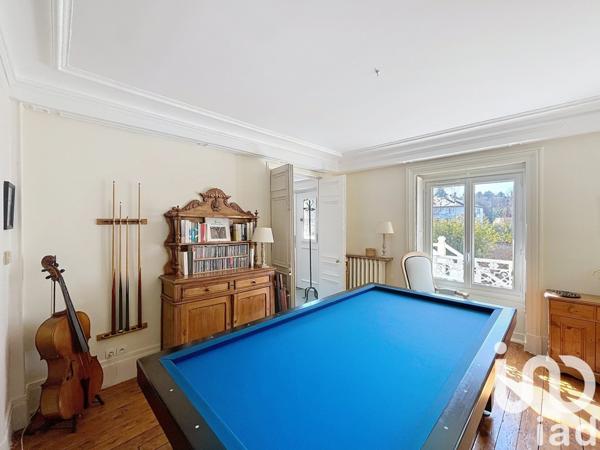 Maison à vendre 14 pièces 230 m² Montmorency